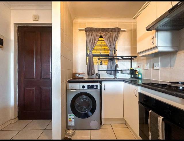 2 BEDROOM PROPERTY TO RENT IN GORDONS BAY